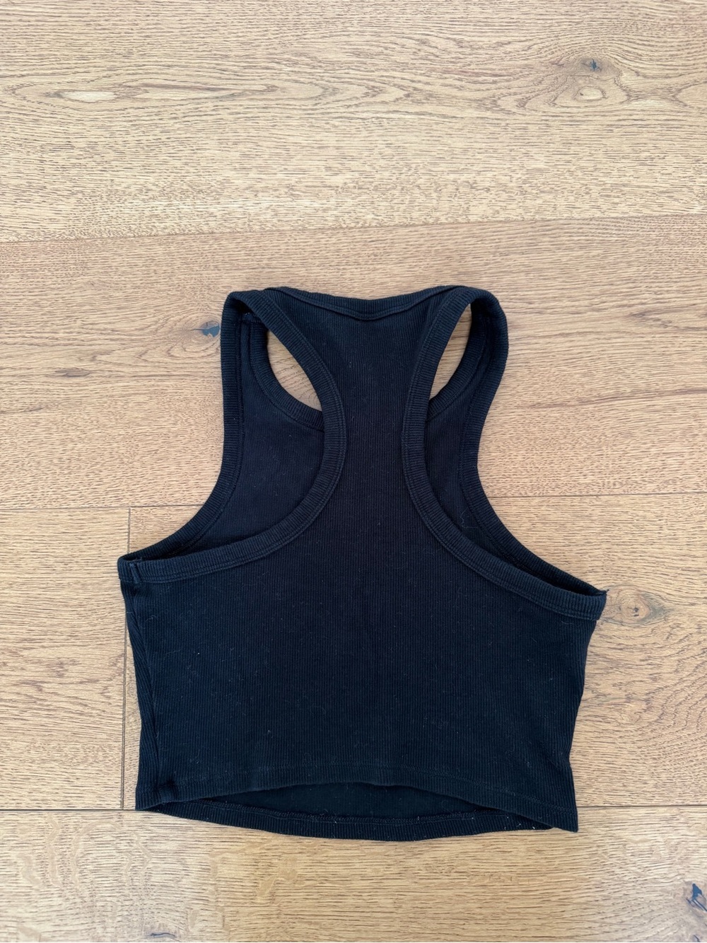ALO Yoga Black Ribbed Racerback Crop Tank - Picture 2 of 2